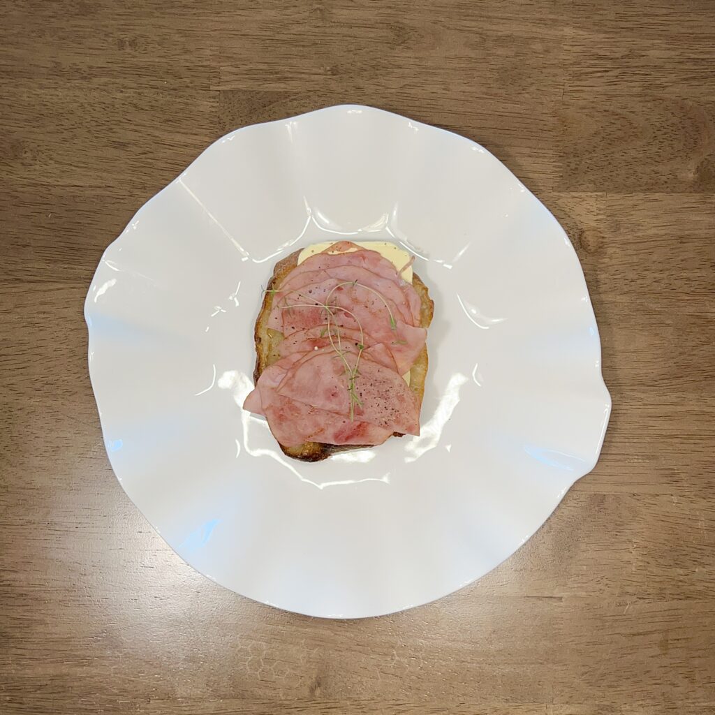 sliced ham sandwich