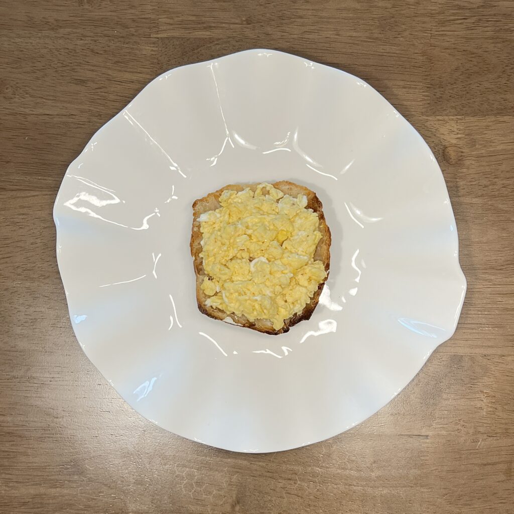 scrambled egg sandwich